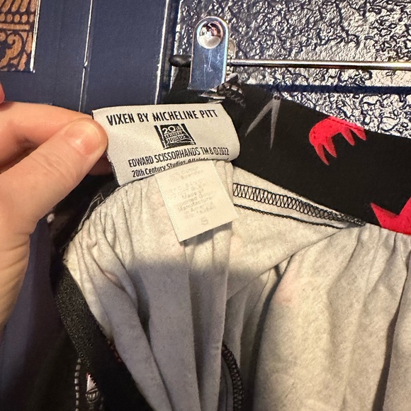 Vixen by Micheline Pitt Black and Red Skater Skirt Edward Scissorhands Burton - Picture 5 of 6